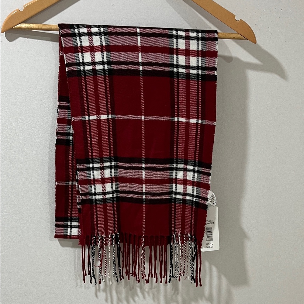NWT Plaid Scarf Unisex Red Scarf, Tartan Fringe Cozy Winter